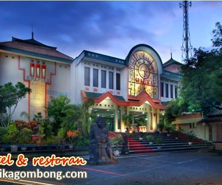 Grafika Hotel Dan Resto Gombong  Luaran gambar