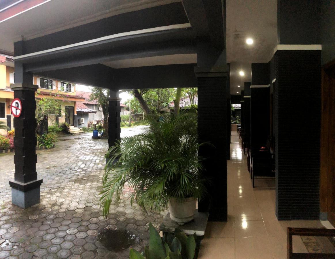 Grafika Hotel Dan Resto Gombong  Luaran gambar